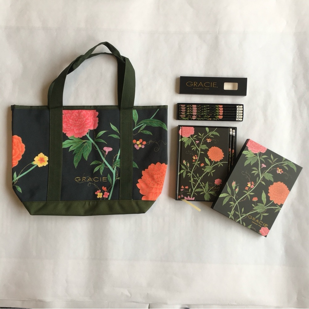 NEW Gracie studio tote notebook pencils